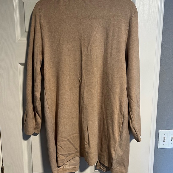 Calvin Klein tan cardigan. Size XL. - Picture 6 of 7